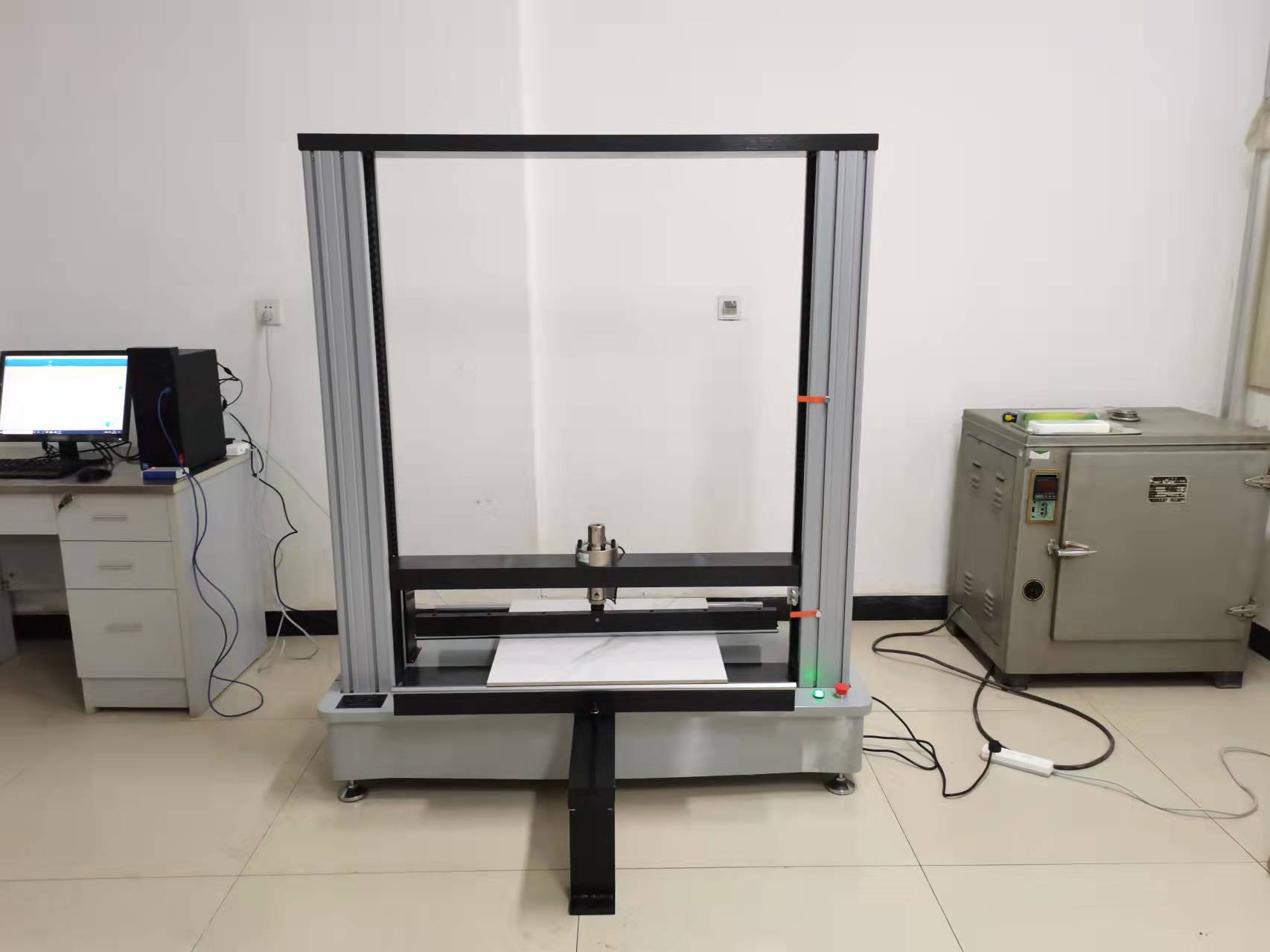 glass bending test machine.jpg