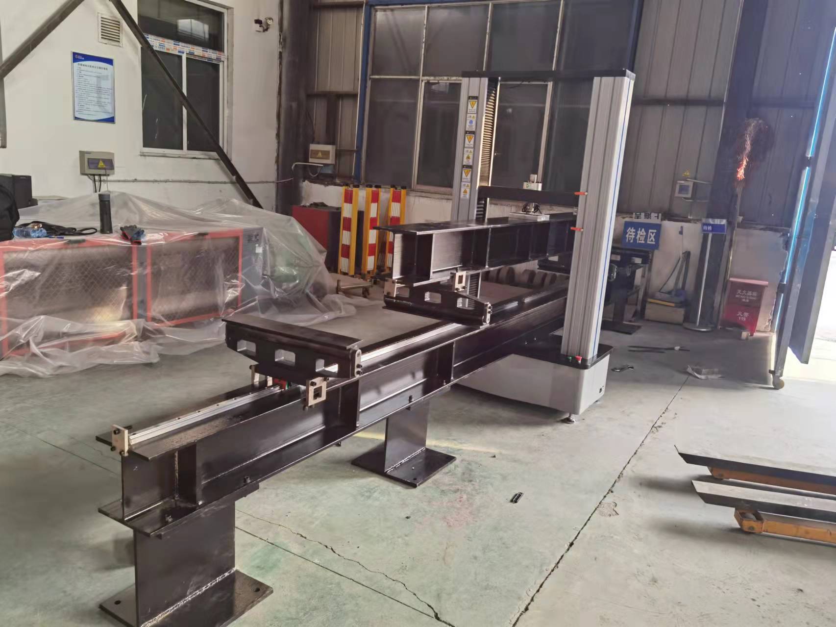 EN 14509 sandwich panel flexural testing  machine.jpg